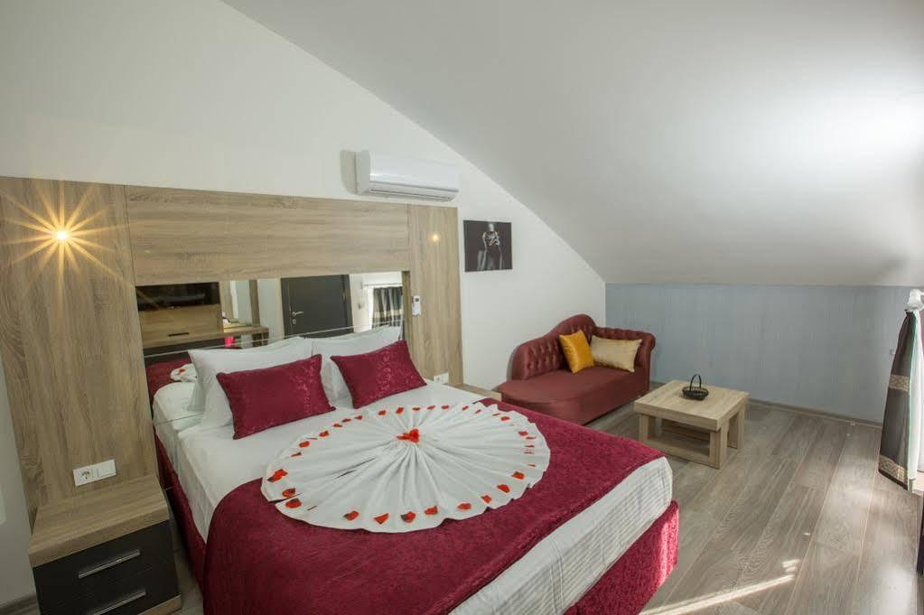 אנטליה Elanis Suites מראה חיצוני תמונה